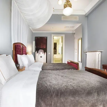 Armada Pera Hotel 4*