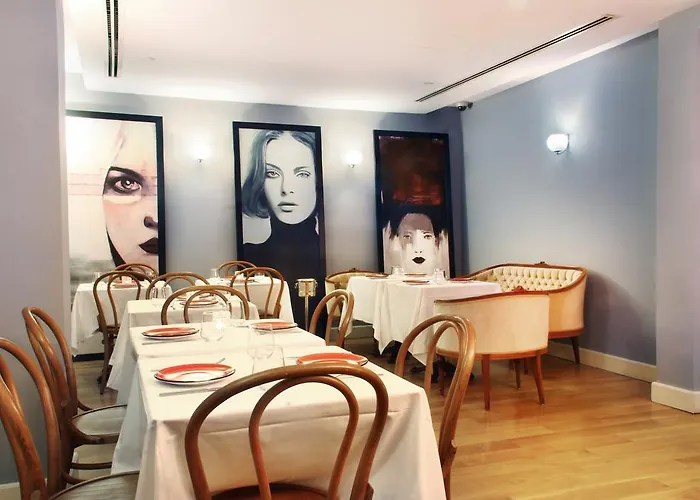 Hotel Armada Pera 4*